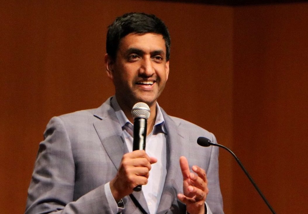 Ro Khanna signs anti-AIPAC peace pledge