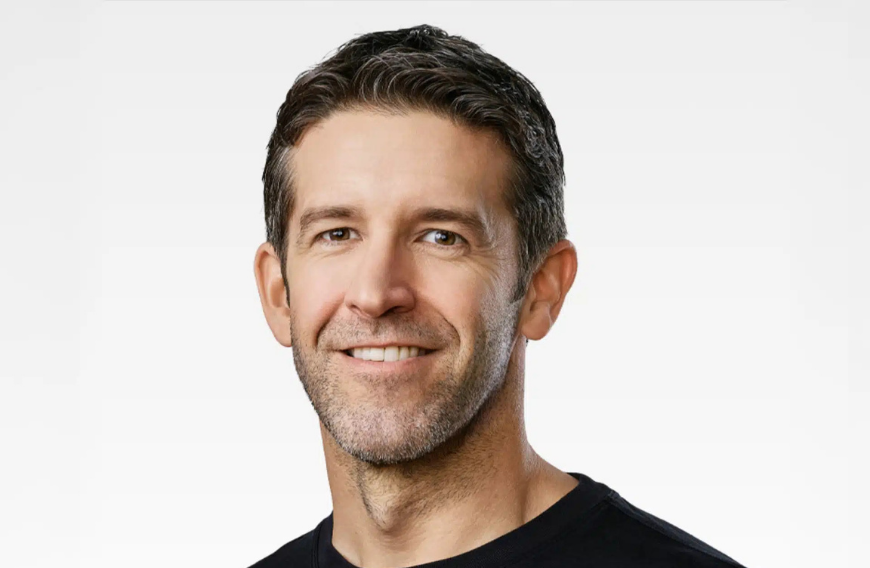 New Apple CEO John Ternus to overhaul leadership team as senior executives near retirement